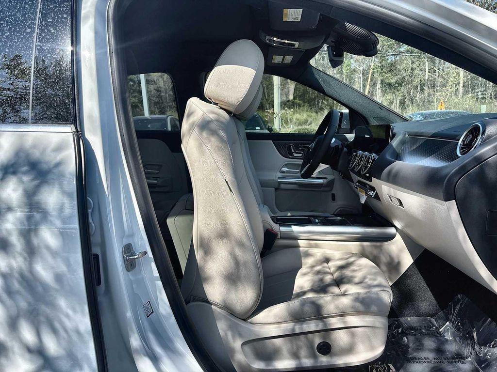 new 2026 Mercedes-Benz GLA 250 car, priced at $47,835