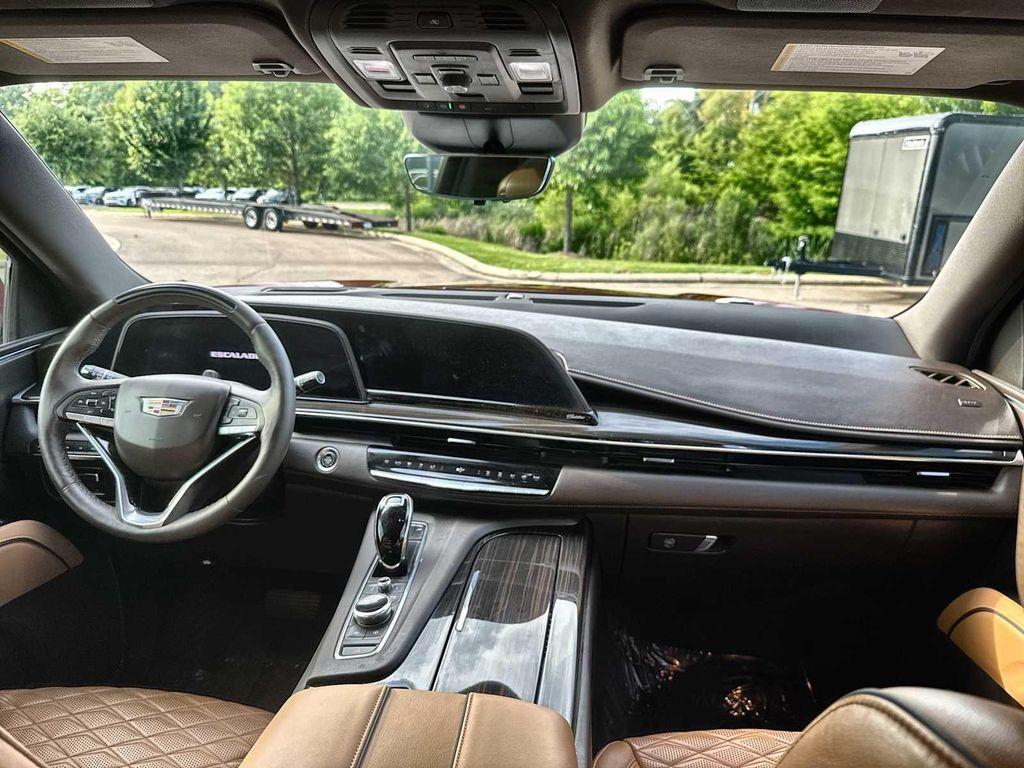 used 2023 Cadillac Escalade ESV car, priced at $77,200