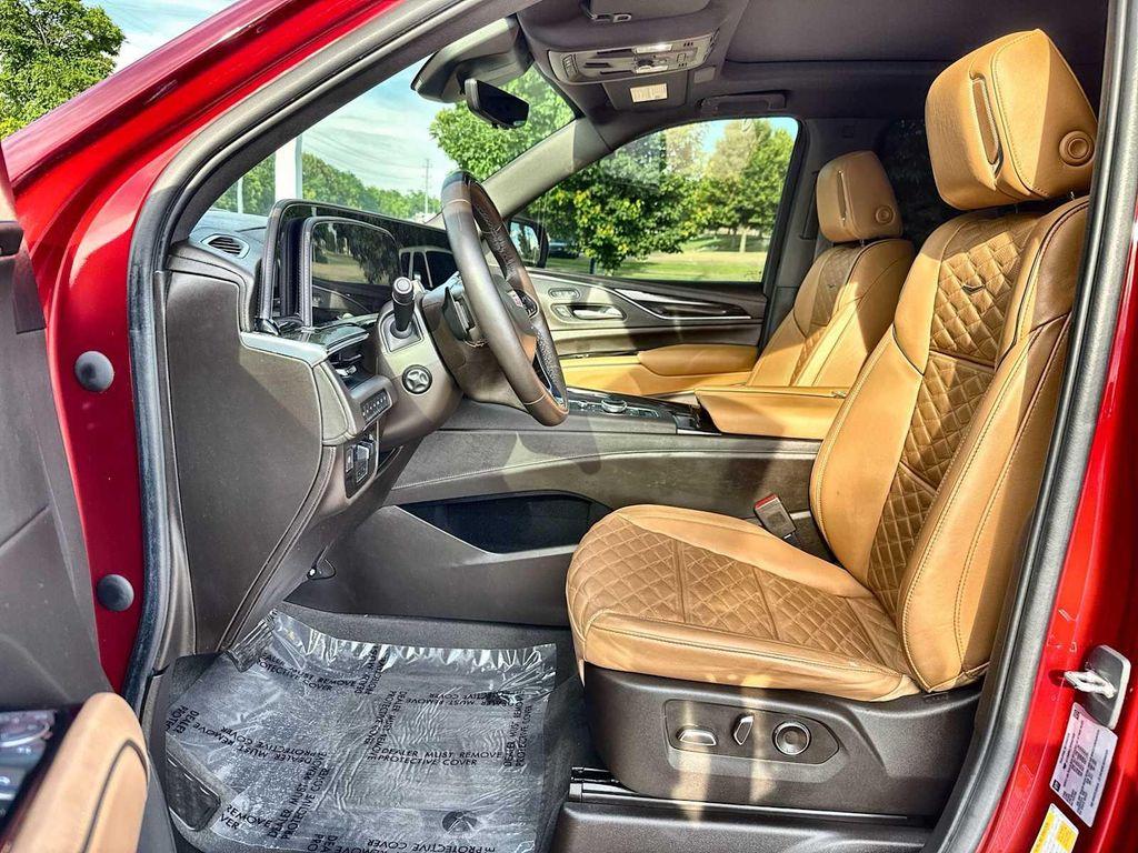 used 2023 Cadillac Escalade ESV car, priced at $77,200