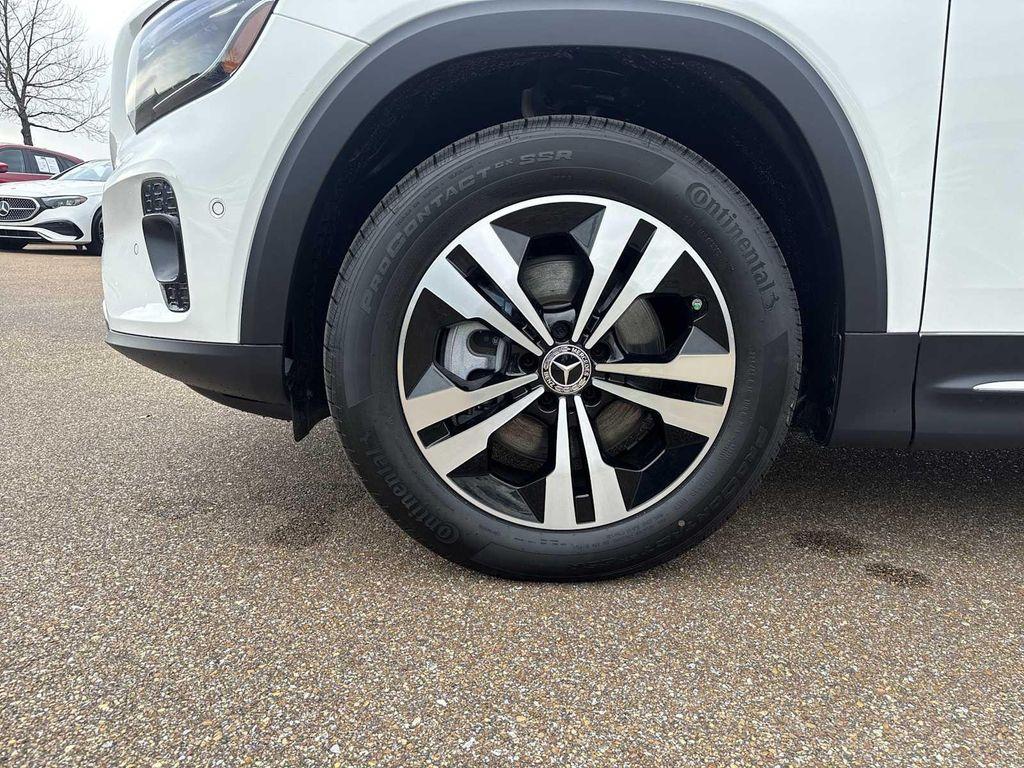 new 2026 Mercedes-Benz GLB 250 car, priced at $49,915