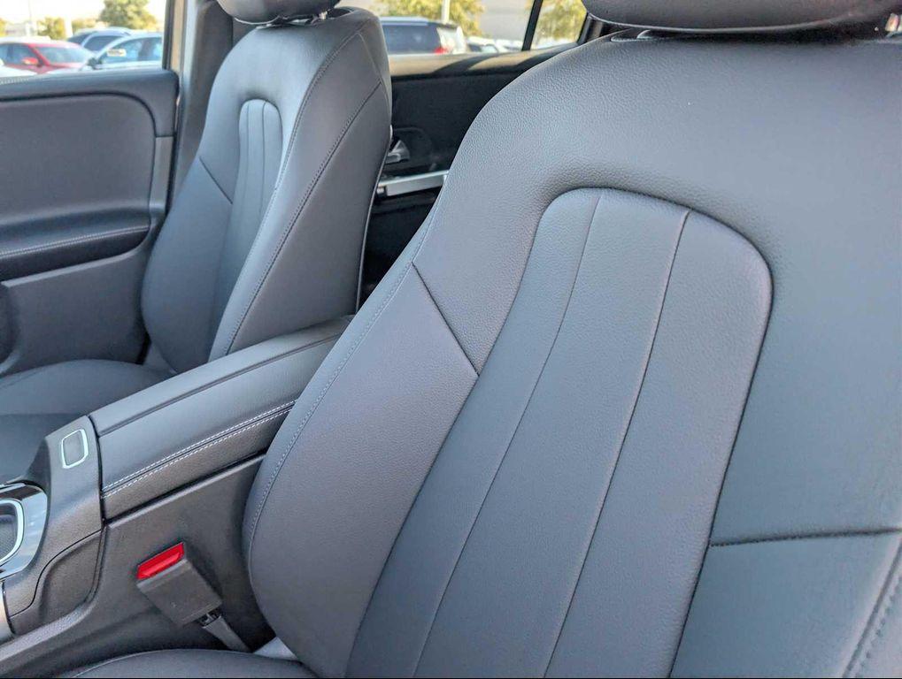 new 2026 Mercedes-Benz GLB 250 car, priced at $50,665