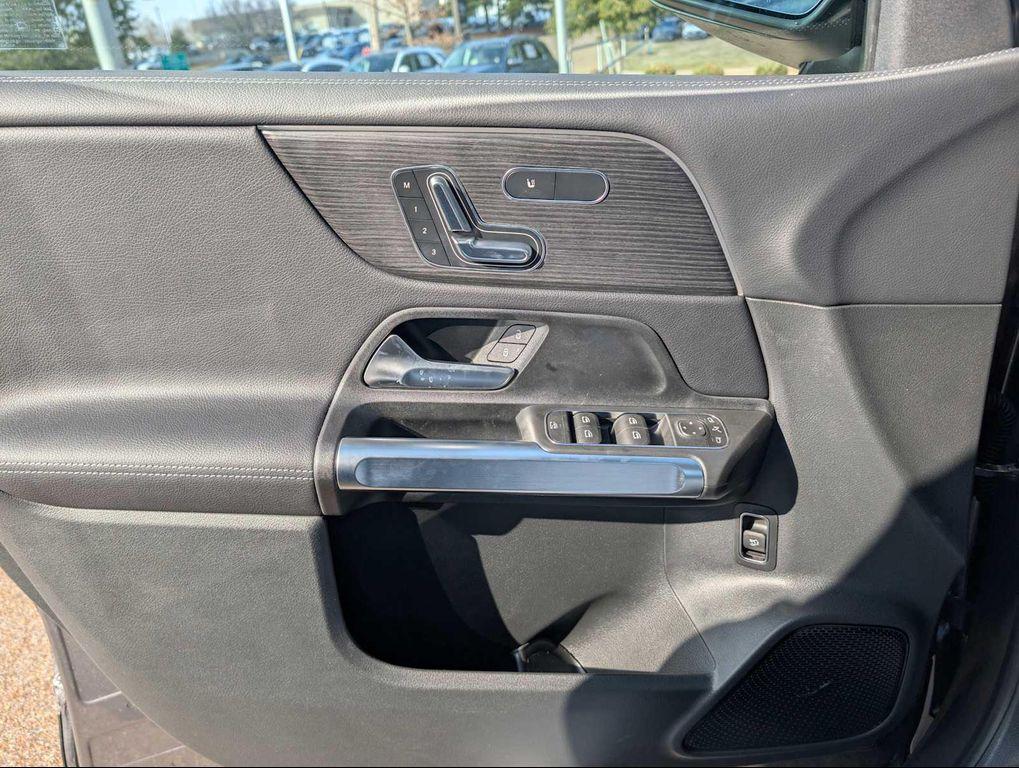 new 2026 Mercedes-Benz GLB 250 car, priced at $50,665