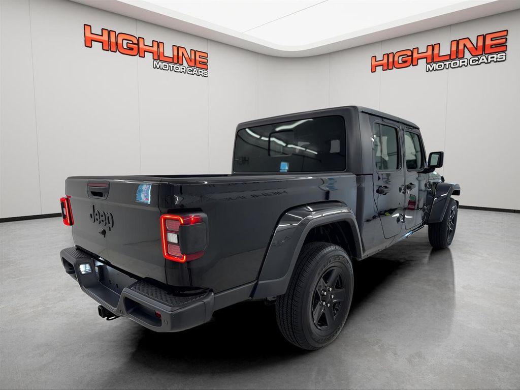 used 2021 Jeep Gladiator car, priced at $28,495