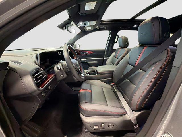 new 2026 Chevrolet Traverse car, priced at $61,094