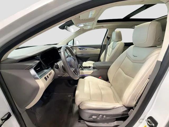 used 2017 Cadillac XT5 car, priced at $18,440