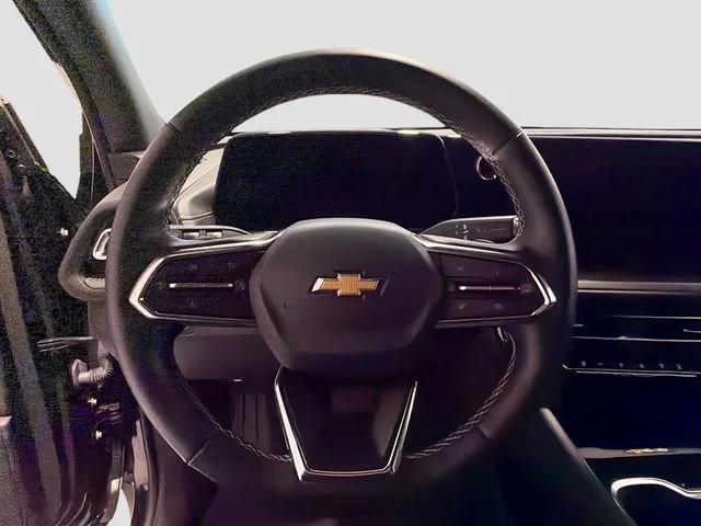 used 2025 Chevrolet Traverse car, priced at $40,385