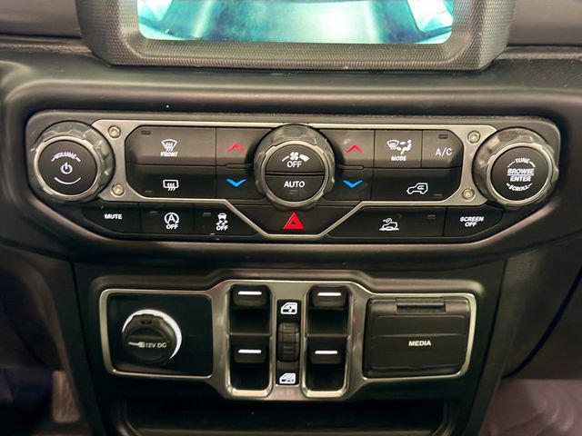 used 2022 Jeep Gladiator car, priced at $31,589