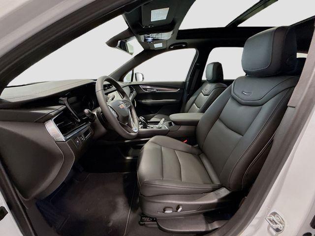 new 2025 Cadillac XT6 car, priced at $54,793