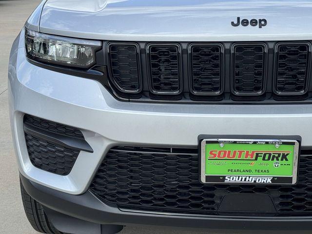 new 2025 Jeep Grand Cherokee car, priced at $38,475