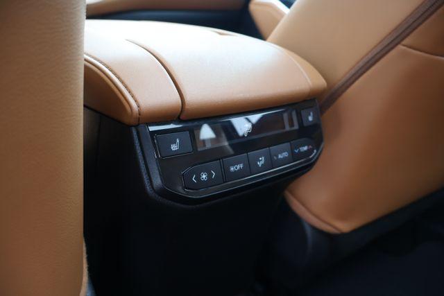 used 2024 Toyota Highlander car, priced at $46,224