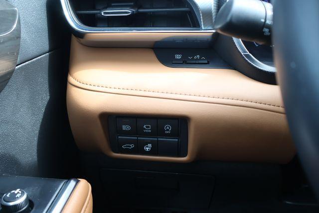 used 2024 Toyota Highlander car, priced at $46,224