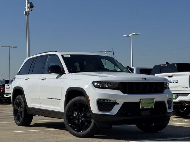 new 2025 Jeep Grand Cherokee car, priced at $40,815