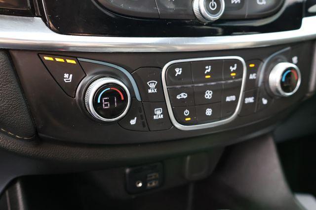 used 2023 Chevrolet Traverse car, priced at $32,097