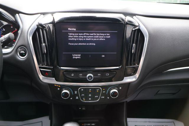 used 2023 Chevrolet Traverse car, priced at $32,097
