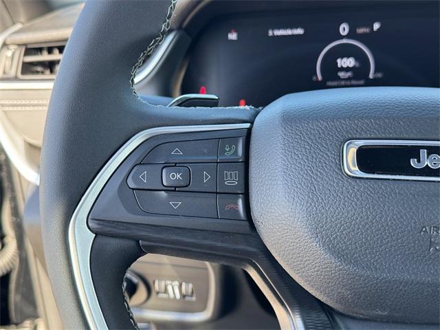 used 2025 Jeep Grand Cherokee car, priced at $32,399