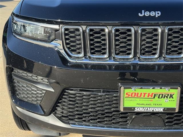 used 2025 Jeep Grand Cherokee car, priced at $32,399