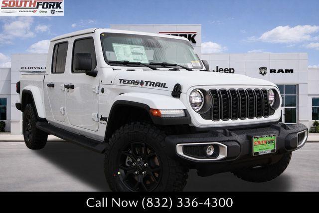 new 2026 Jeep Gladiator car, priced at $45,005