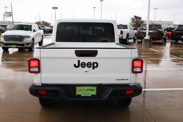 new 2026 Jeep Gladiator car, priced at $45,005