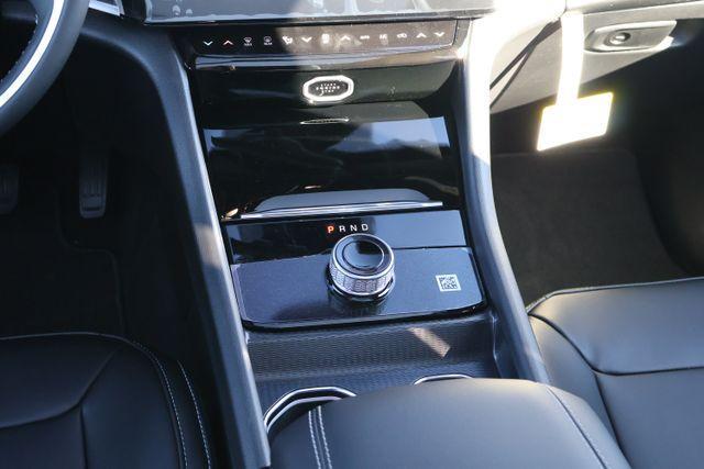 new 2026 Jeep Grand Cherokee car, priced at $43,825