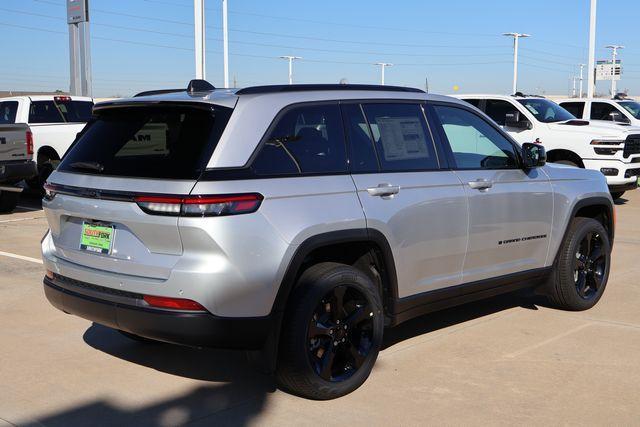 new 2026 Jeep Grand Cherokee car, priced at $43,825