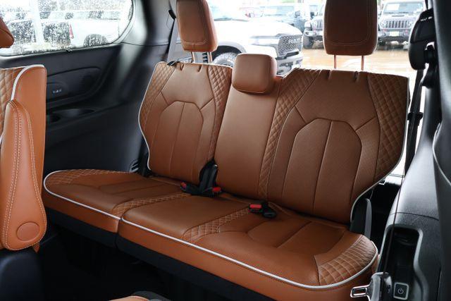 new 2026 Chrysler Pacifica car, priced at $48,674