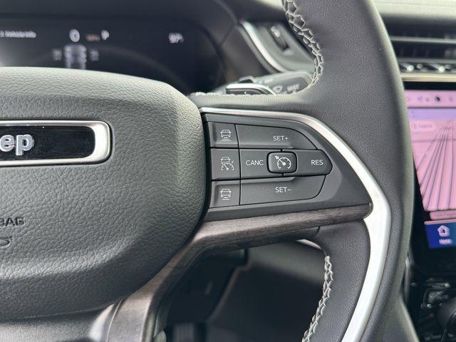 new 2025 Jeep Grand Cherokee car, priced at $42,585