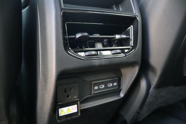 new 2026 Jeep Grand Cherokee car, priced at $41,675