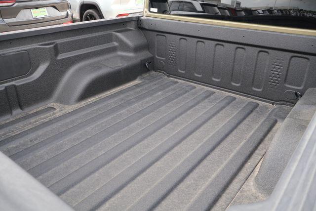 new 2026 Jeep Gladiator car, priced at $54,295