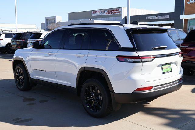 new 2026 Jeep Grand Cherokee car, priced at $39,925
