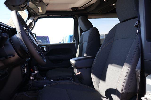 new 2026 Jeep Wrangler car, priced at $39,360