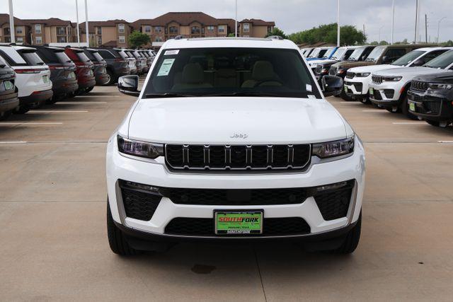 new 2026 Jeep Grand Cherokee car, priced at $42,830