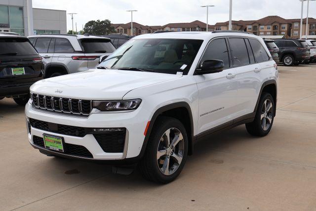 new 2026 Jeep Grand Cherokee car, priced at $42,830