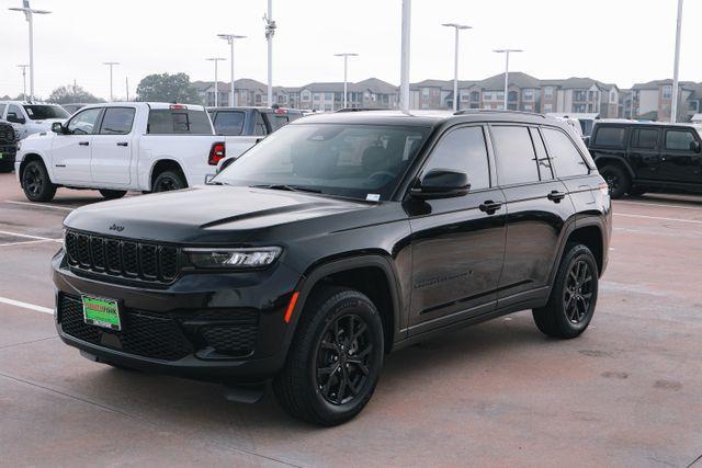new 2025 Jeep Grand Cherokee car, priced at $37,480