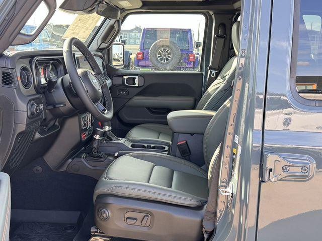 new 2026 Jeep Gladiator car, priced at $52,925