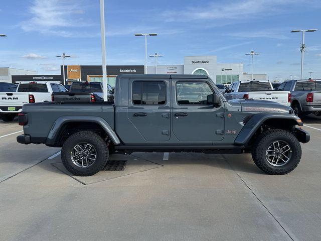 new 2026 Jeep Gladiator car, priced at $52,925
