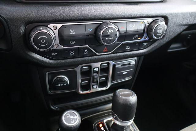new 2026 Jeep Gladiator car, priced at $40,285