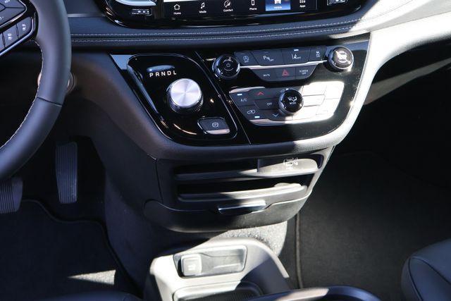 new 2026 Chrysler Pacifica car, priced at $41,405