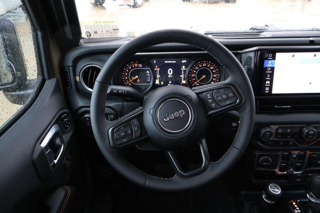 new 2026 Jeep Gladiator car, priced at $45,600