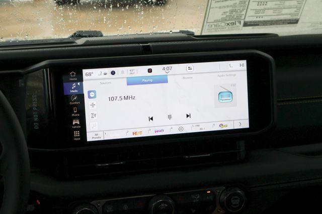 new 2026 Jeep Gladiator car, priced at $45,600