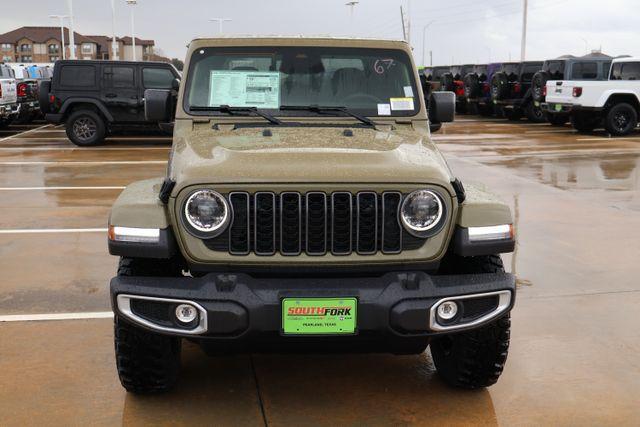 new 2026 Jeep Gladiator car, priced at $45,600