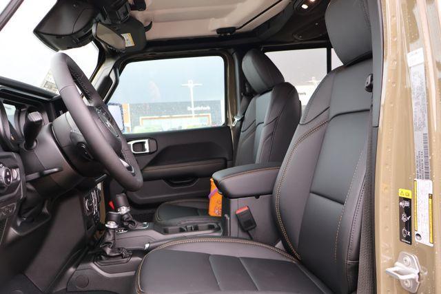 new 2026 Jeep Gladiator car, priced at $45,600