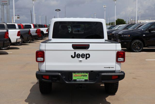new 2026 Jeep Gladiator car, priced at $44,954