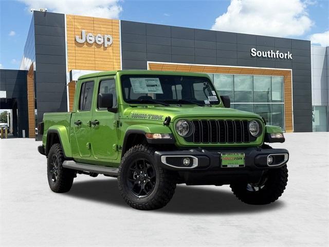 new 2025 Jeep Gladiator car, priced at $40,990