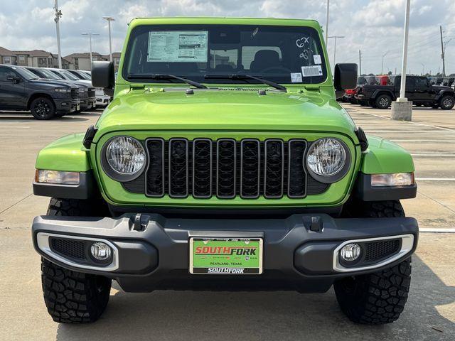 new 2025 Jeep Gladiator car, priced at $37,990
