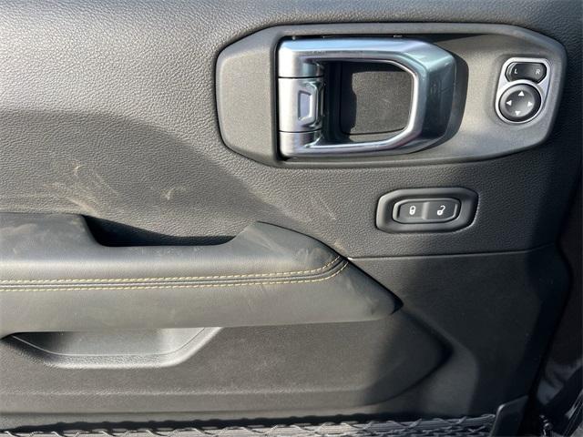 new 2025 Jeep Wrangler car, priced at $46,265