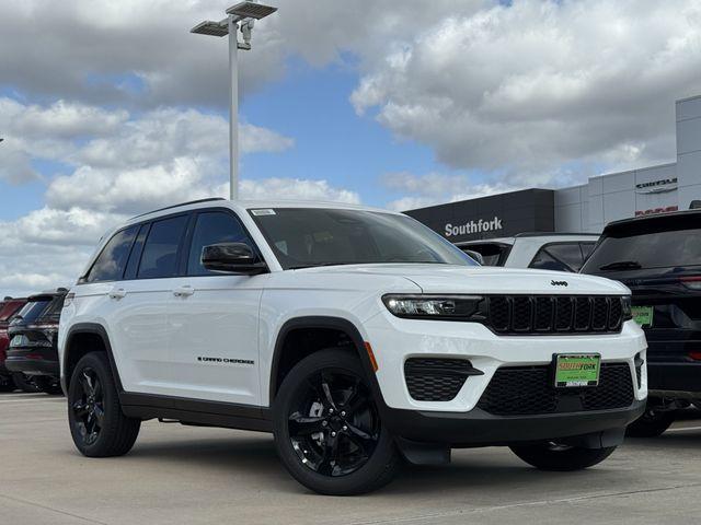 new 2025 Jeep Grand Cherokee car, priced at $38,530