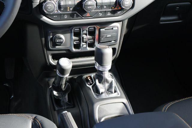 new 2026 Jeep Gladiator car, priced at $45,615