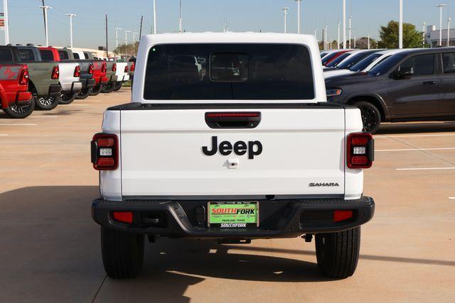 new 2026 Jeep Gladiator car, priced at $45,615