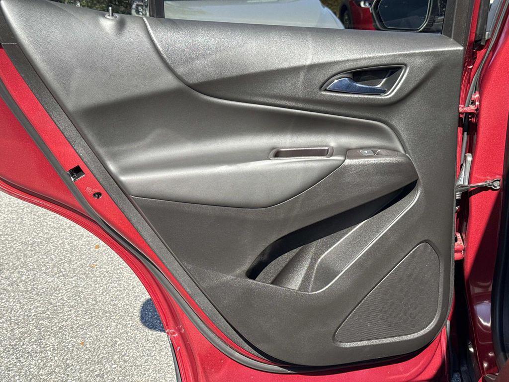 used 2021 Chevrolet Equinox car, priced at $17,188