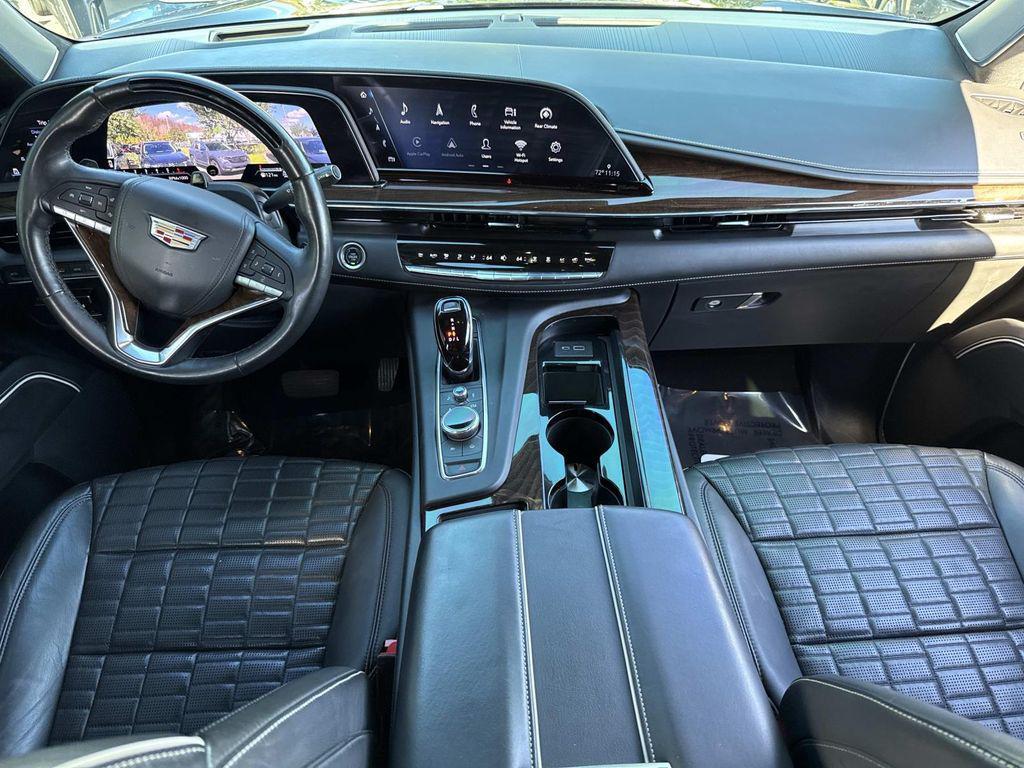 used 2022 Cadillac Escalade ESV car, priced at $62,824
